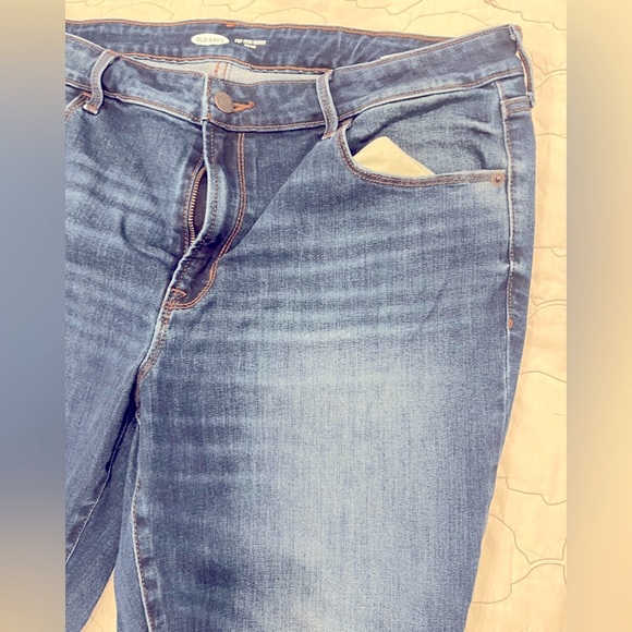 Old Navy Mid Rise Skinny Ankle Pop Icon - Picture 2 of 3